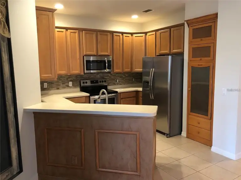 140 SHELL FALLS DR — photo 4