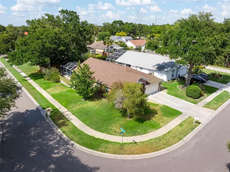 2468 HIDDEN PINES LN — photo 2