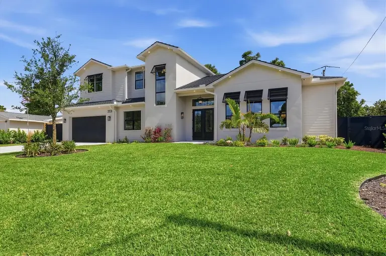 2531 WISTERIA ST — photo 3