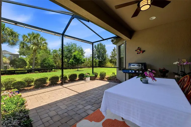 8412 ALBERATA VISTA DR — photo 3