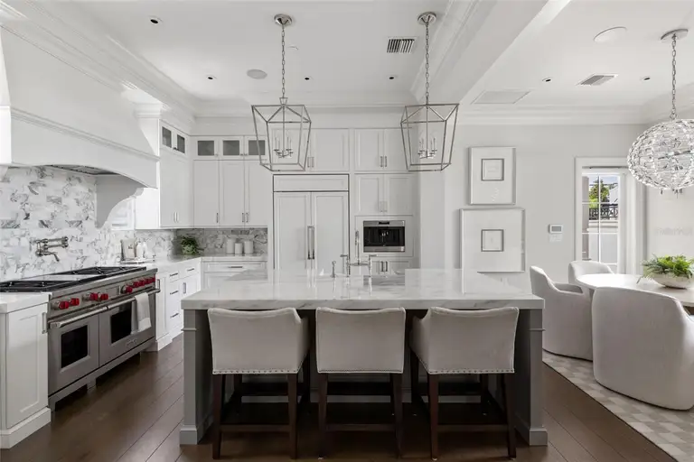 649 N PARK AVE — photo 5