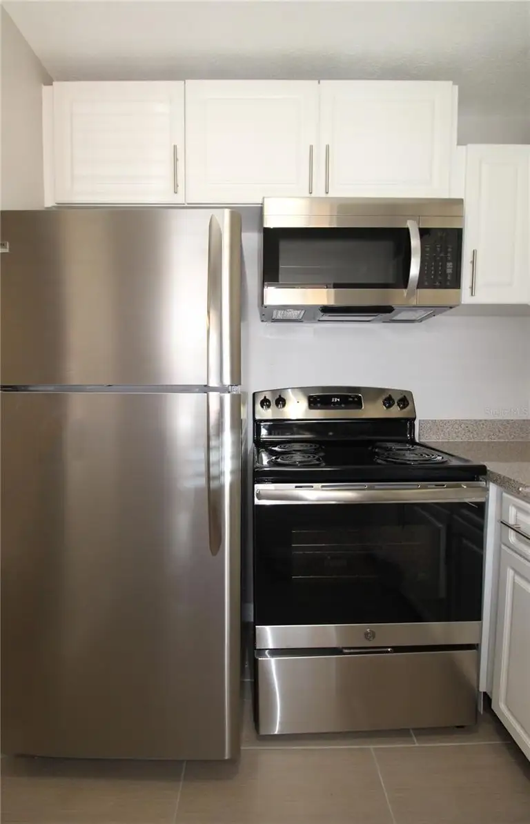 3001 BEE RIDGE RD #121 — photo 2