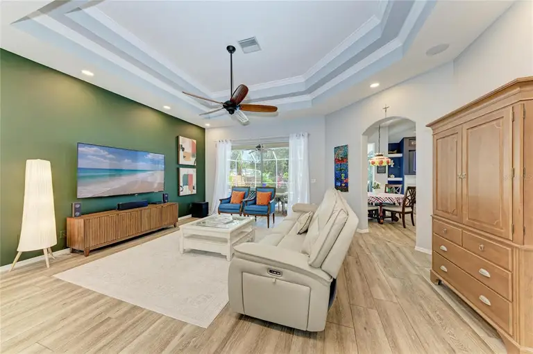 4471 MCINTOSH LAKE AVE — photo 4