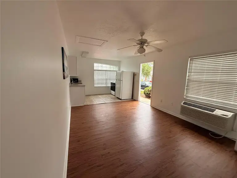 527 CARIBBEAN DR #B — photo 4