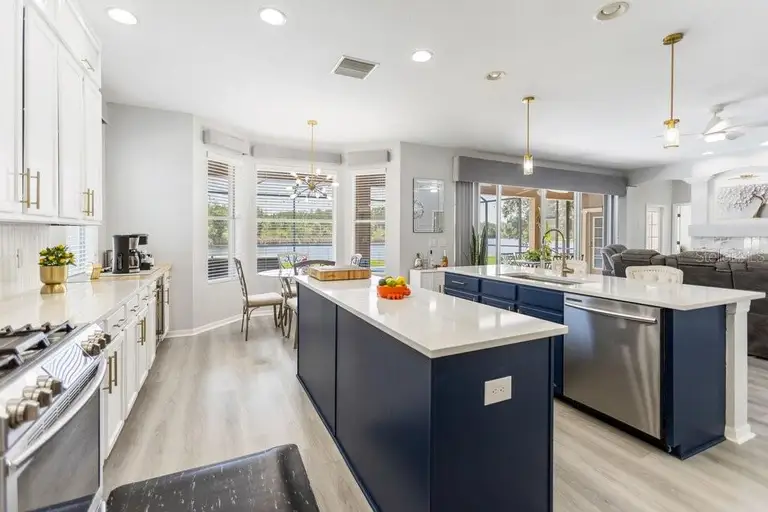 8758 CRYSTAL CREEK CT — photo 3