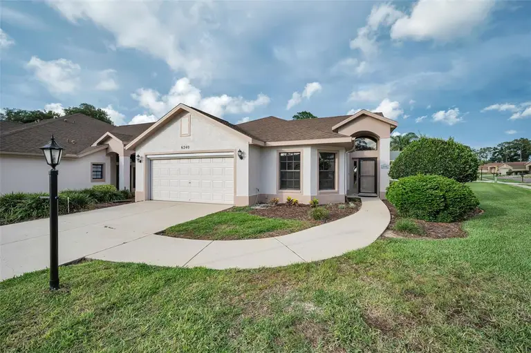 6240 FAIRSKIES DR — photo 4