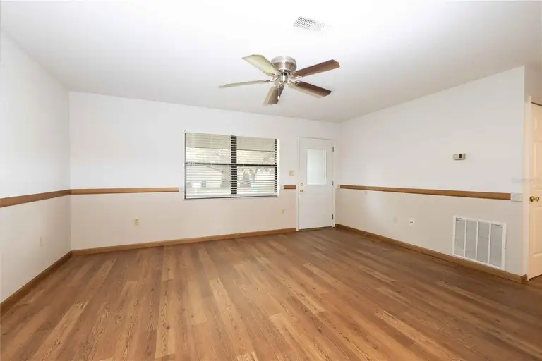 301 CURRY ST — photo 3