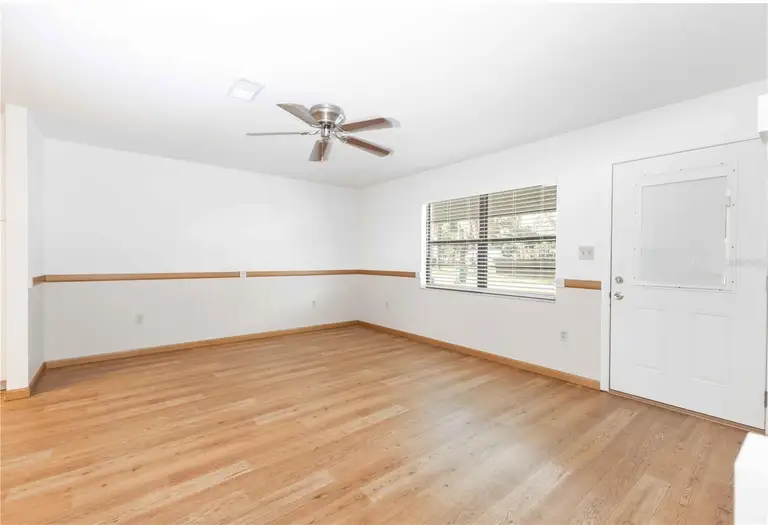 301 CURRY ST — photo 4