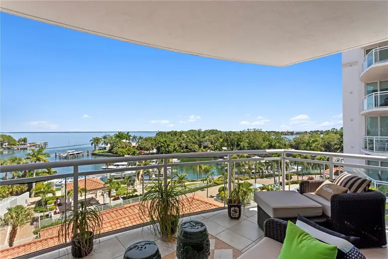 1325 SNELL ISLE BLVD NE #507 — photo 3