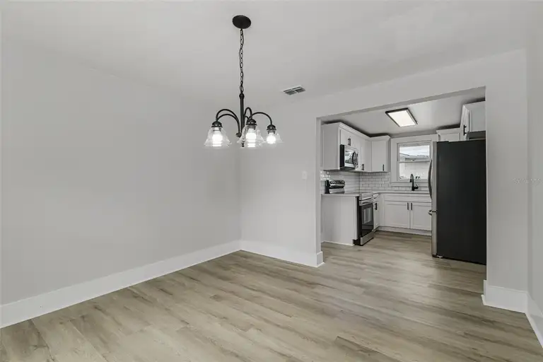 340 WEAVER AVE — photo 5