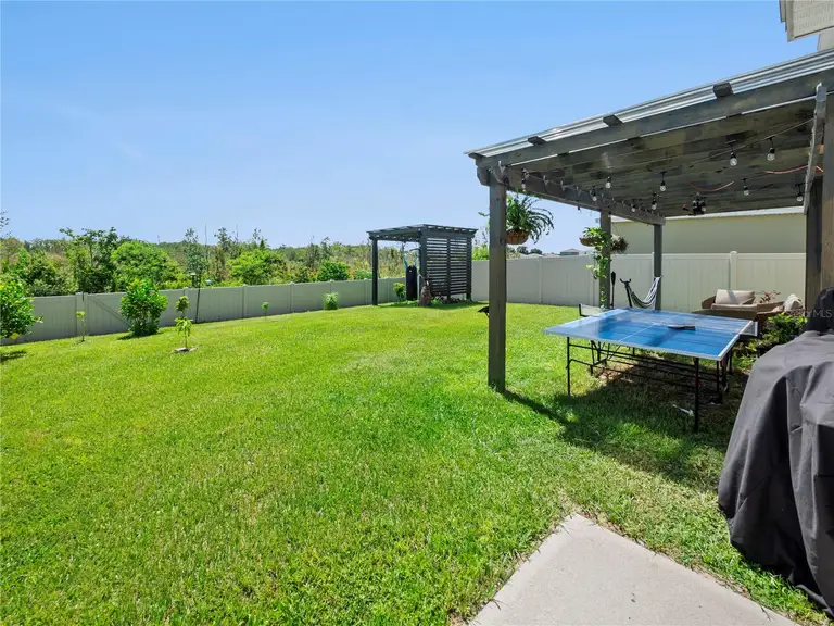 270 MEADOWBROOK BLVD — photo 3