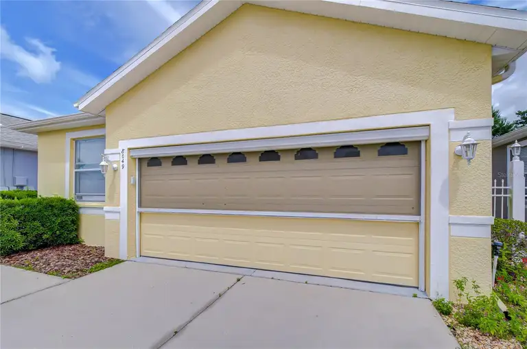 8049 SANGUINELLI RD — photo 3