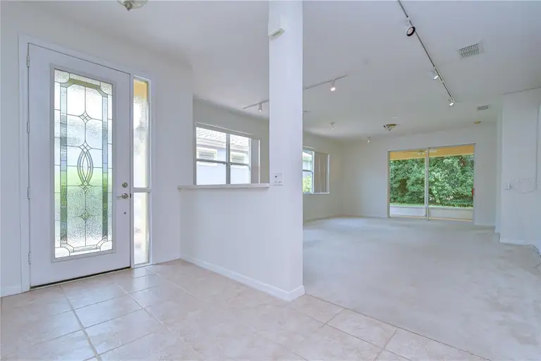 8049 SANGUINELLI RD — photo 5