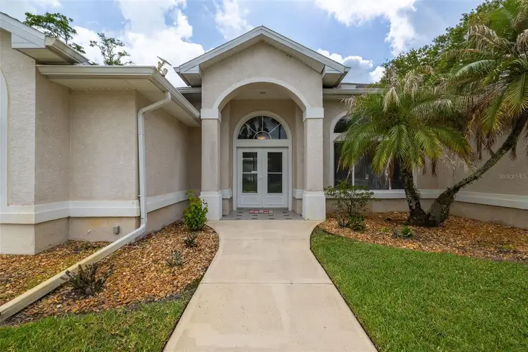 100 PARADISE VALLEY CT — photo 3