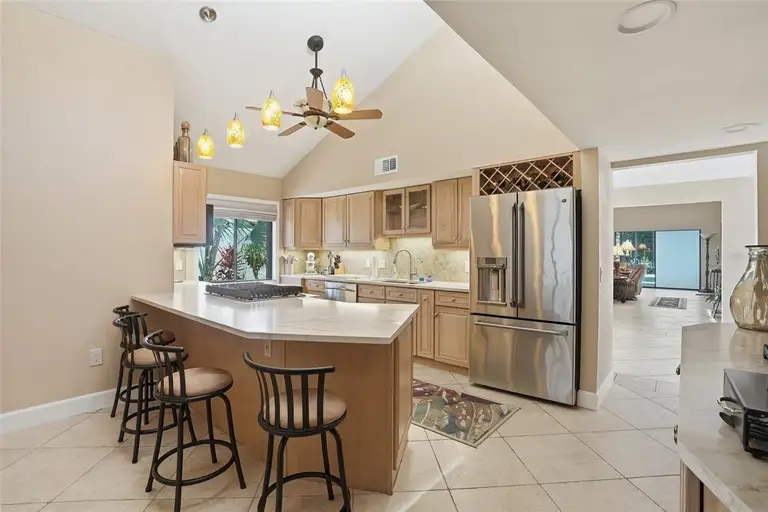 25188 MARION AVE #10 — photo 2