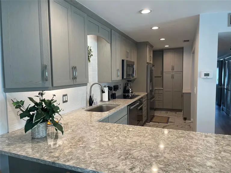 5400 GULF DR #32 — photo 3