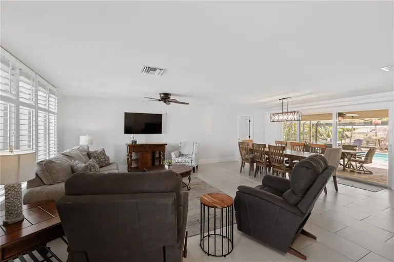 5215 PELICAN BLVD — photo 5