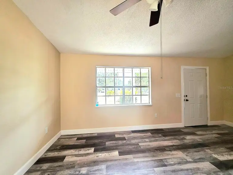 12091 CROSSGATE AVE — photo 4