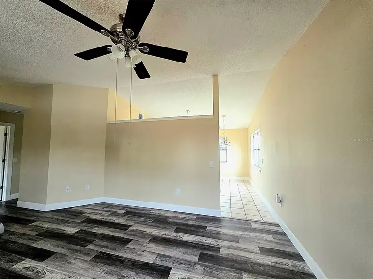 12091 CROSSGATE AVE — photo 5