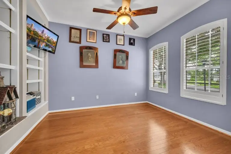 6122 KESTRELPARK DR — photo 5