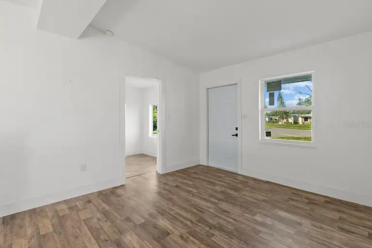 2360 EDNOR ST — photo 2