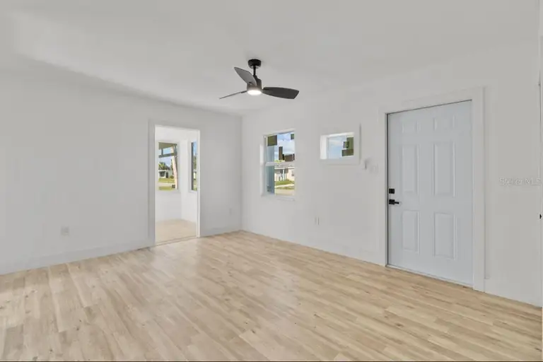 2352 EDNOR ST — photo 3