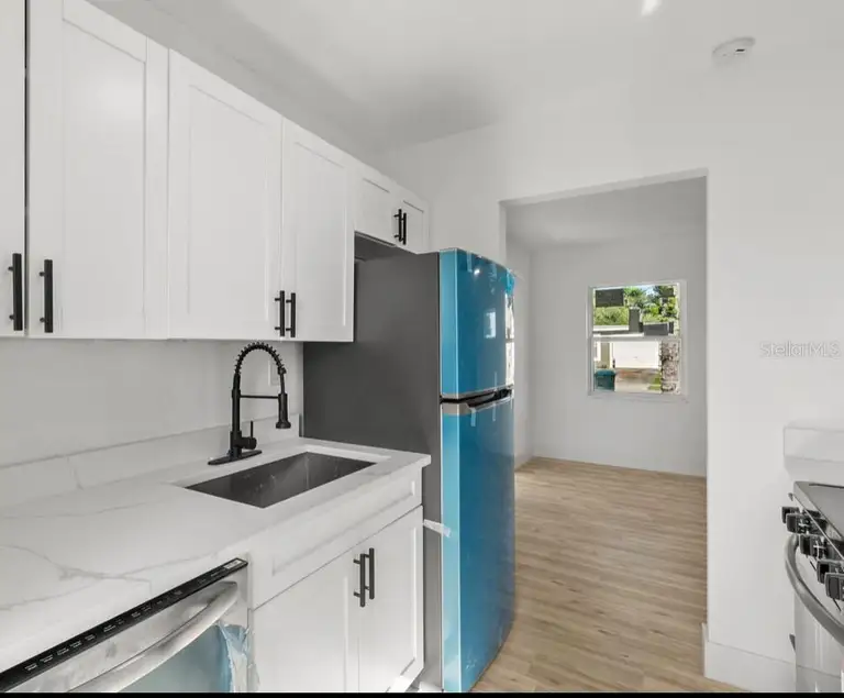 2352 EDNOR ST — photo 5