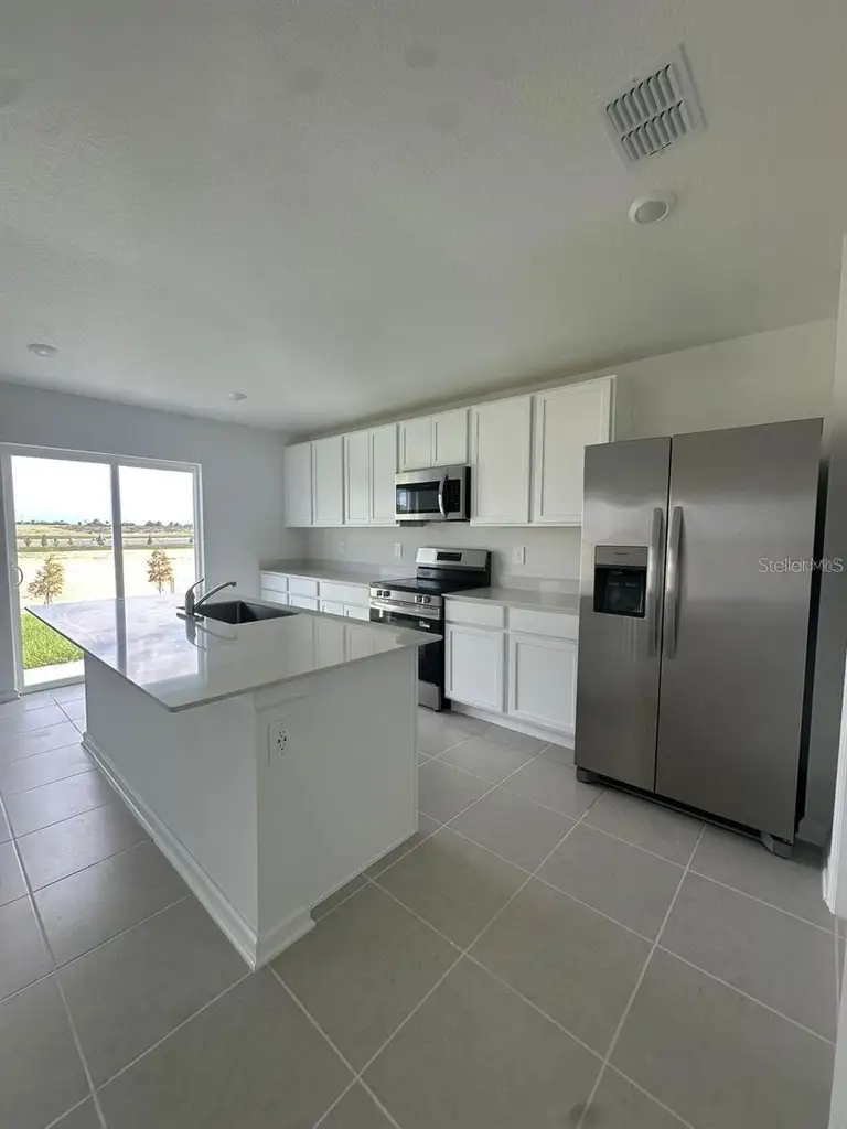 2366 MCKINLEY DR — photo 4