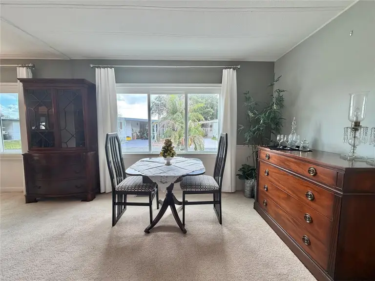 101 TAMARISK WAY — photo 2