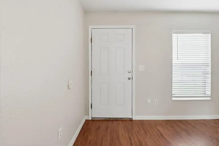 9271 N PEACHTREE WAY — photo 4