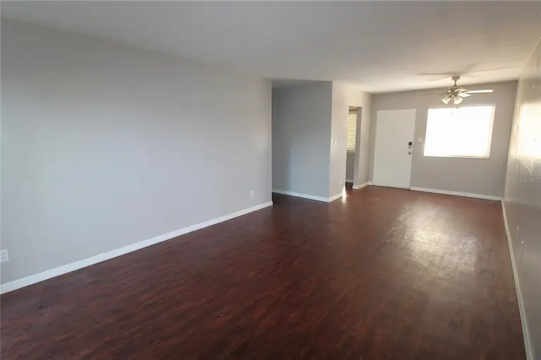 3001 BEE RIDGE RD #112 — photo 5