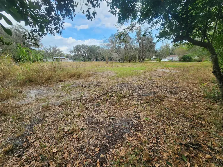 1409 WILKINSON DR — photo 3