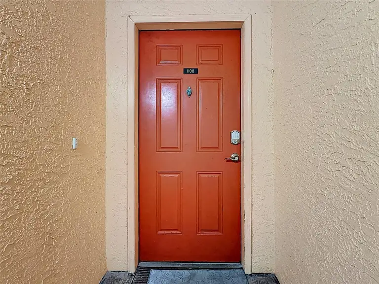 18400 GULF BLVD #1108 — photo 3