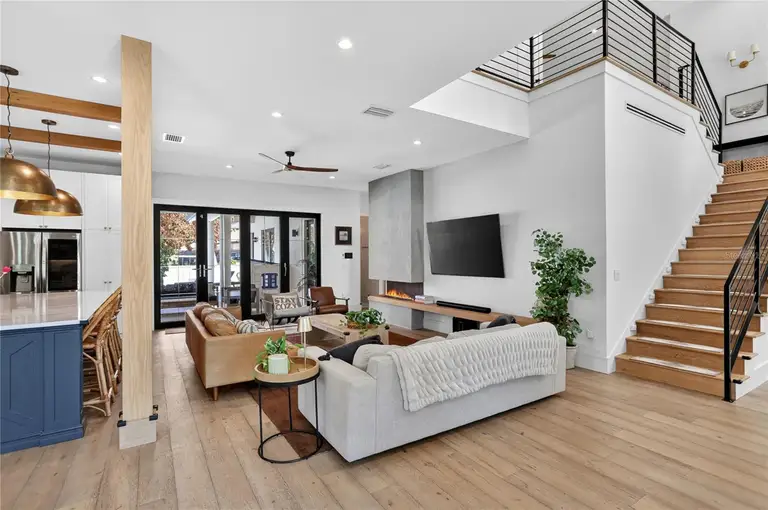 9208 BAY HILL BLVD — photo 4