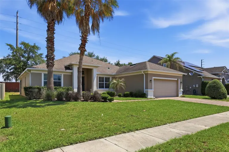 3316 MCCORMICK WOODS DR — photo 5