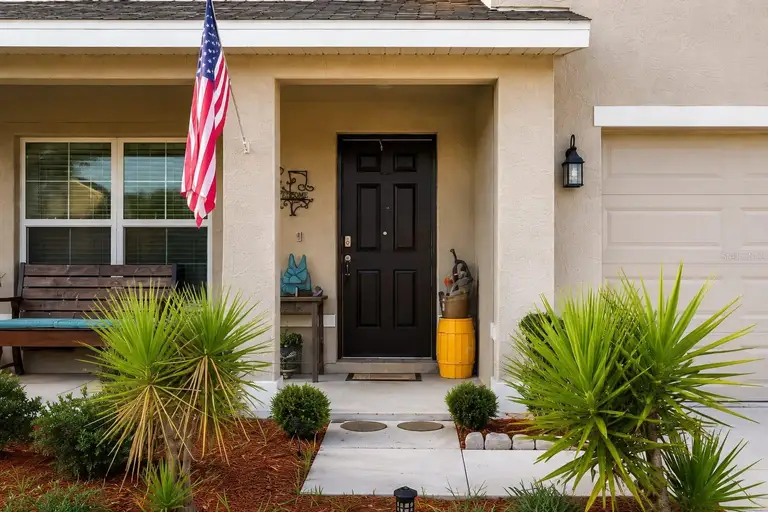 5480 LOGAN CAVE AVE — photo 3