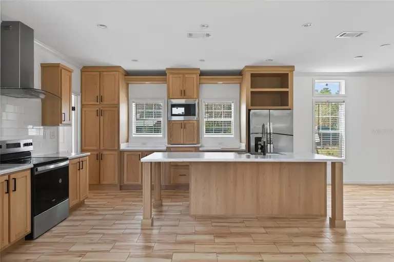 8388 DALEWOOD DR — photo 5