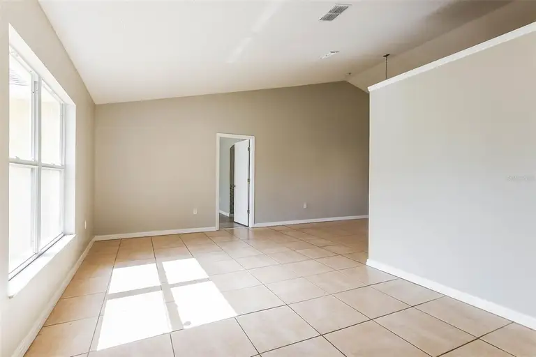 2807 ARBOUR TRAIL CT — photo 4