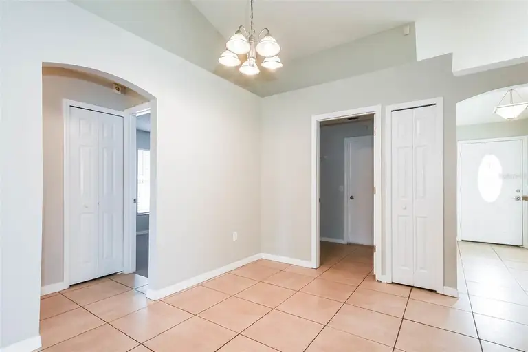 2807 ARBOUR TRAIL CT — photo 5