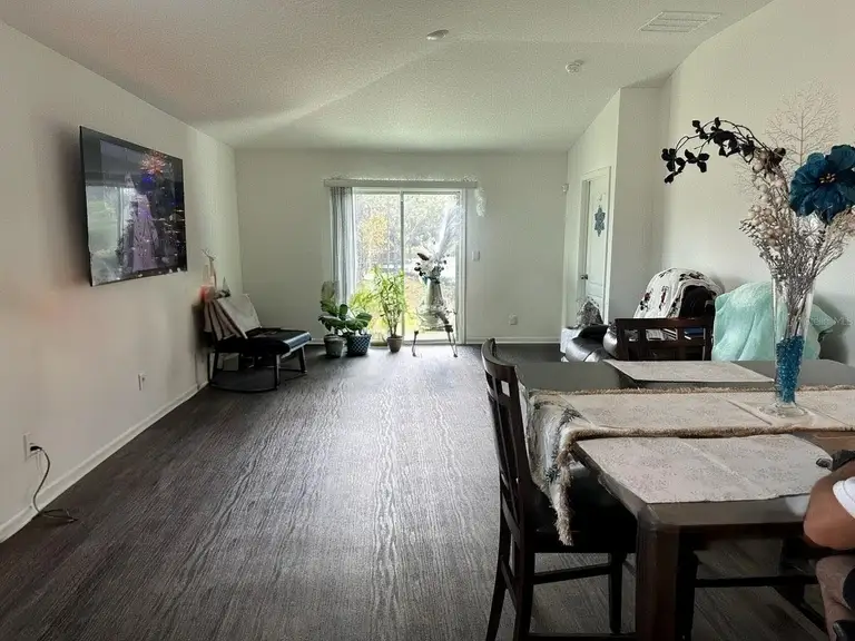 1 CADDY CT — photo 4