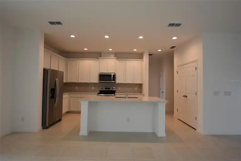 6949 SUNKIST WAY — photo 2