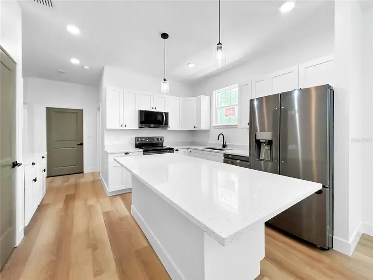 1010 HICKORY AVE — photo 4