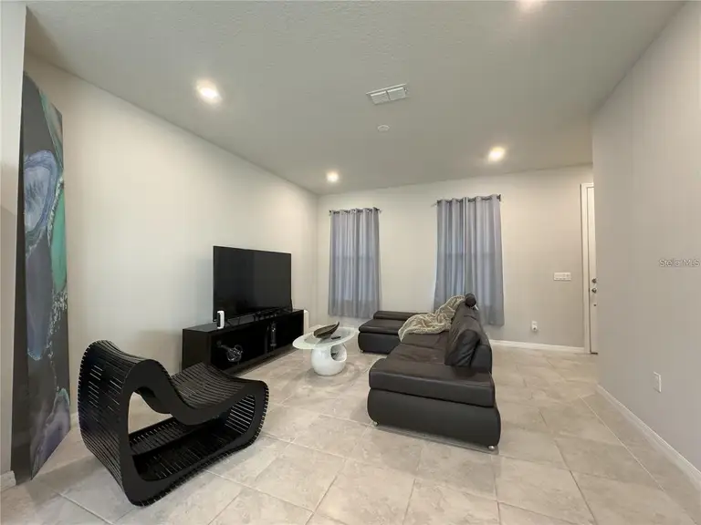 5032 WALKER ST — photo 5