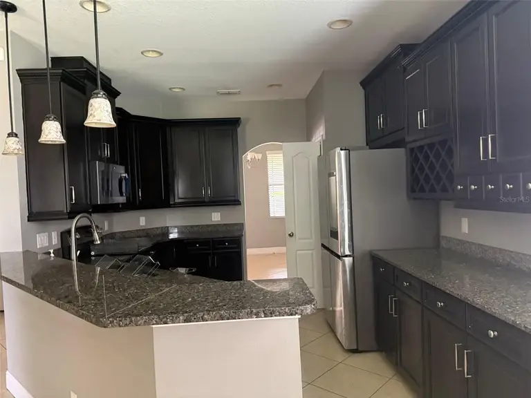 1863 ALTAVISTA CIR — photo 2