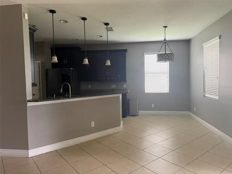1863 ALTAVISTA CIR — photo 3