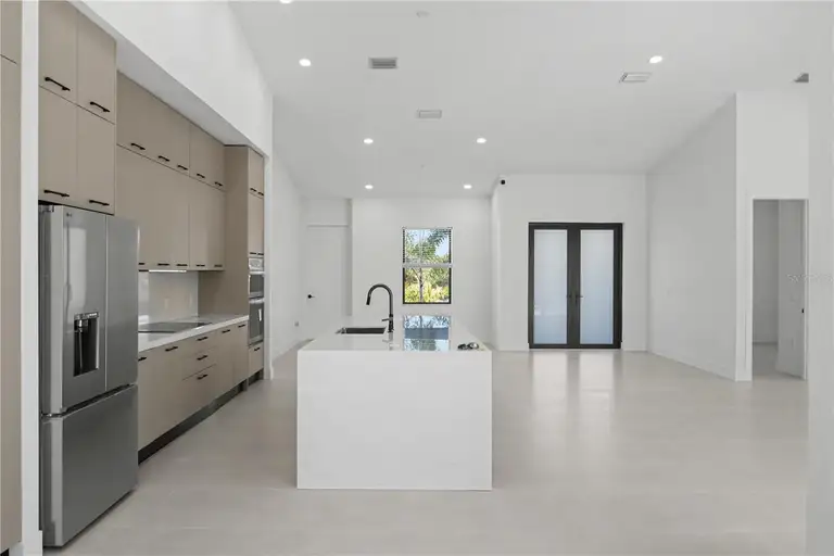 14687 LILLIAN CIR — photo 5