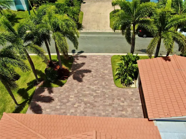 302 CAMINO DE LOS CEDROS — photo 5