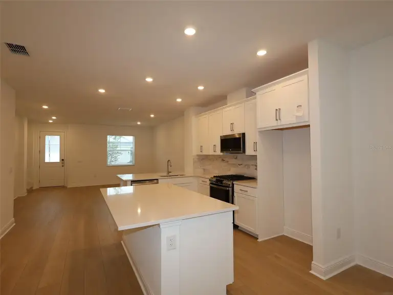4462 SUNSET GARDEN ST — photo 4