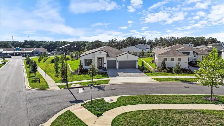 442 TURIN WAY — photo 3