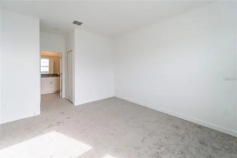4032 REDBRIDGE LOOP — photo 5